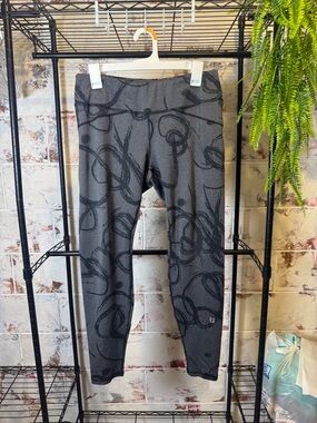 EleVen by Venus Williams Charcoal Gray Printed Leggings